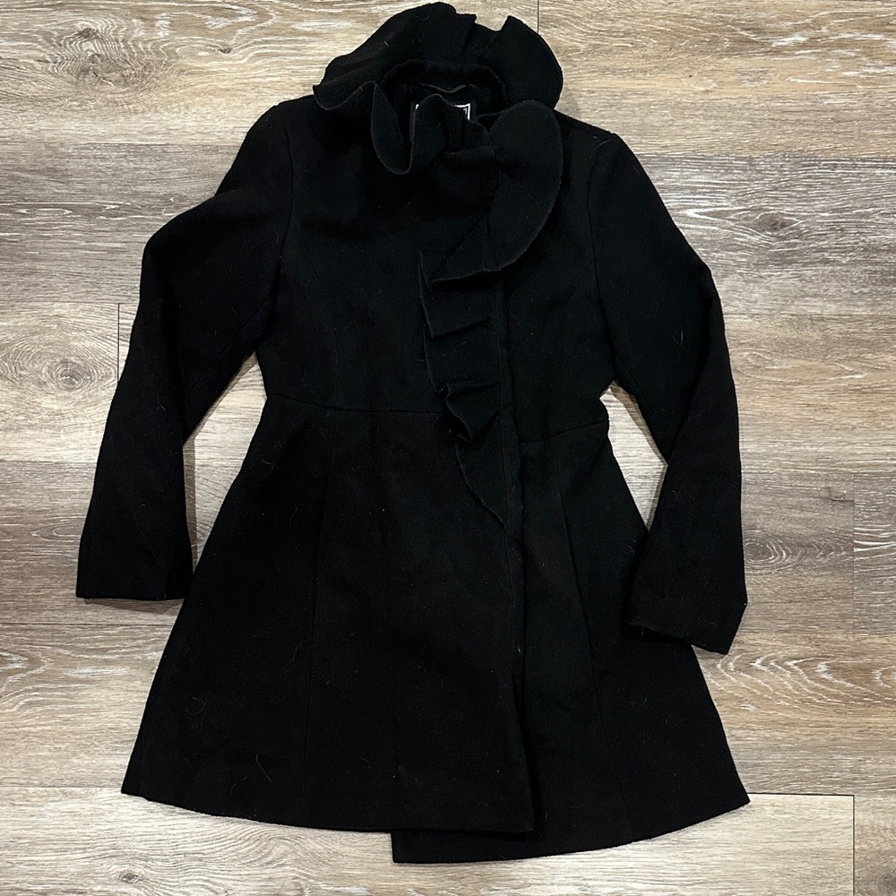 Rothschild Elegant Black Trench Coat with Ruffle